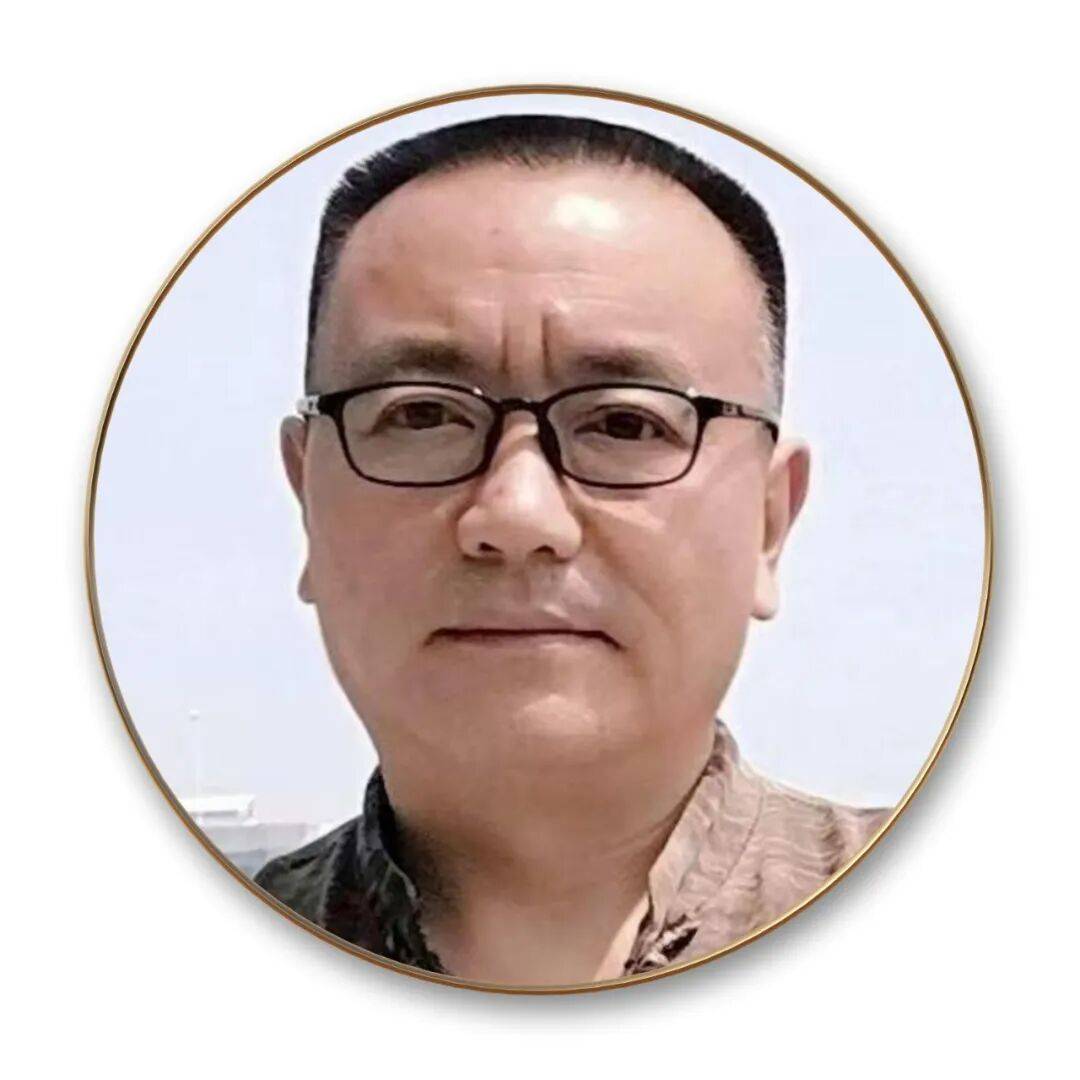 品讀中國書法名家——徐忠民