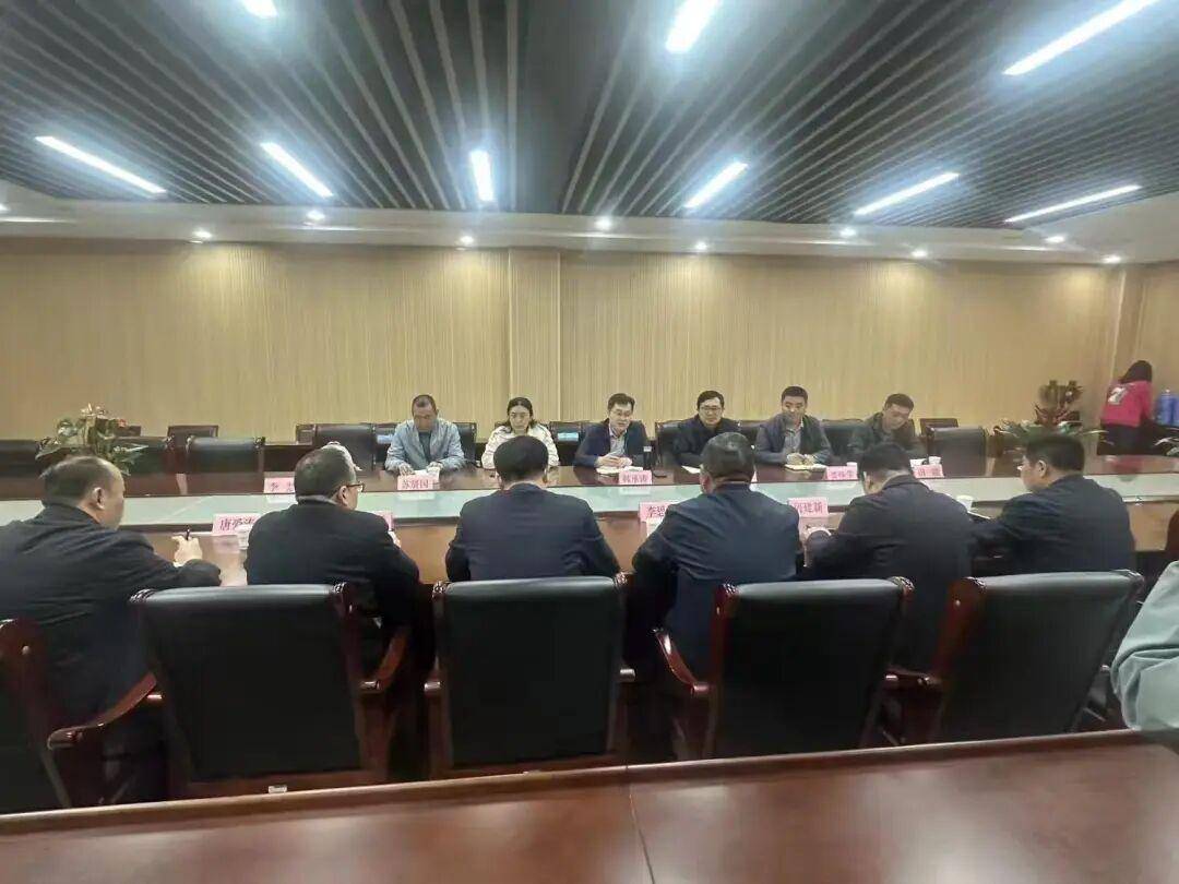 濟南市萊蕪第一中學初中部（魯礦中學）：校際交流拓思路 互學互鑑促提升