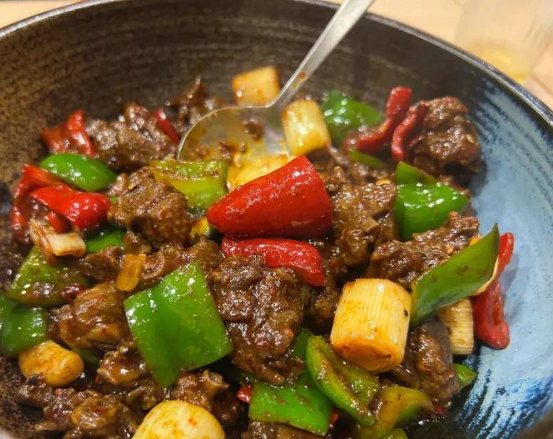原創網紅美食蛋包飯，做法簡單，鬆軟綿密，好吃又好看