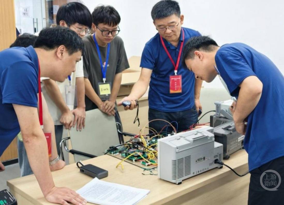 誰是重慶電子設計能手？這場比賽吸引三千餘名高校學子同臺比拼