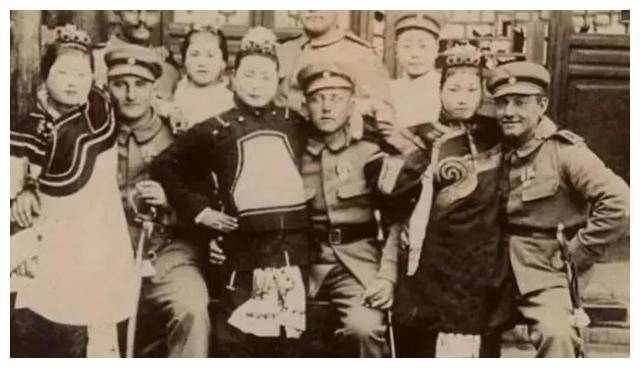 原創八國聯軍入侵，當街凌辱女性，看完讓人氣憤！
