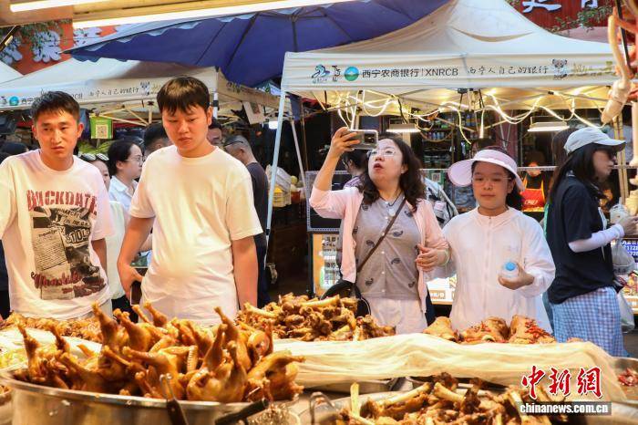 “夏都”西寧避暑旅遊熱度不減
